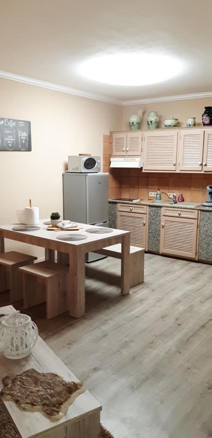Petit Appartement Cosy Бастонь Экстерьер фото